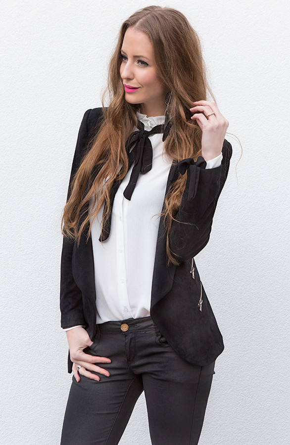 Beste Bow Blouse Black White | The Musthaves PH-25