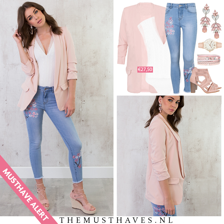 https://themusthavesnl1-5e14.kxcdn.com/wp-content/uploads/2017/06/Lange-Blazer-Dames.jpg