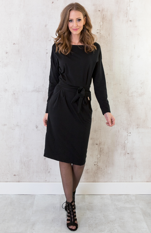 Femme-Fatale-Jurk-Lang-Zwart-1