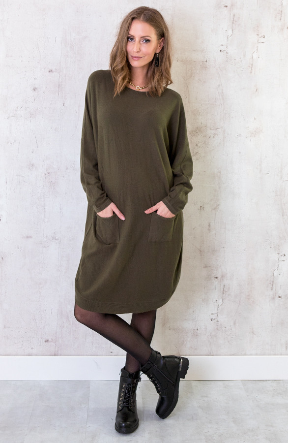 Comfy Trui Lang Legergroen | Themusthaves.nl Comfy Trui Lang Legergroen | Themusthaves.nl