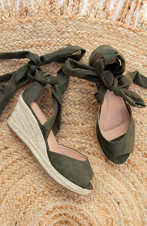 Roze espadrilles met sleehak en linten | Silhouette