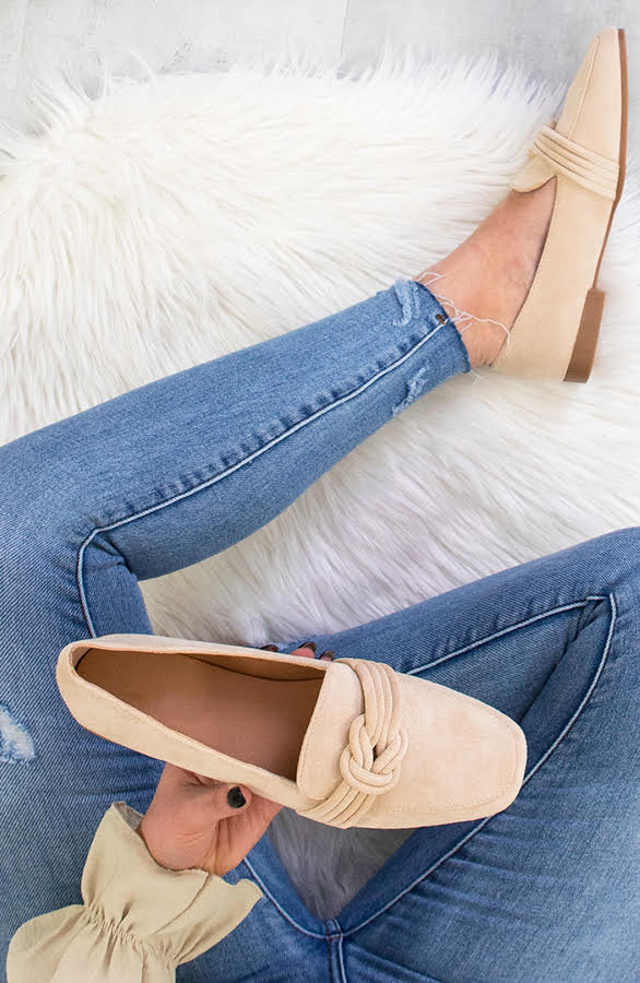 Loafers-Met-Knoop-Beige