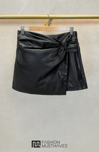 Leather Detailed Skort Zwart