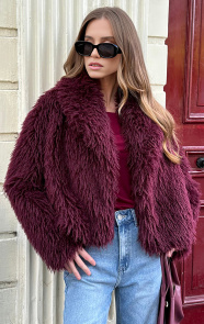 The Musthaves Faux Fur Jas Burgundy