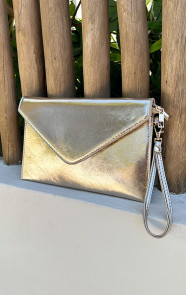 The Musthaves Metallic Clutch Goud